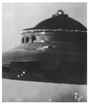 Una 'nave exploradora' de Venus fotografiada por George Adamski, 1952.  Biblioteca de imágenes Mary Evans / Everett